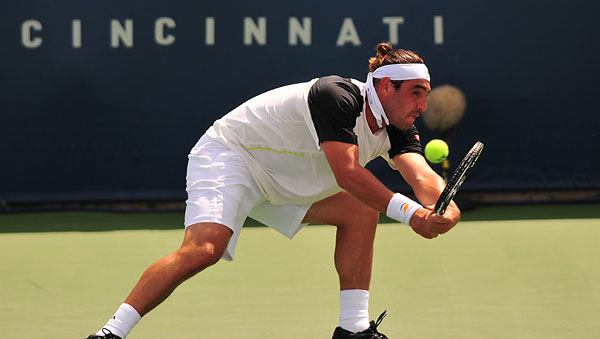 ÎŸ ÎœÎ¬ÏÎºÎ¿Ï‚ Ï€ÏÎ¿ÏƒÏ€Î±Î¸ÎµÎ¯ Î³Î¹Î± Î¼Î¹Î± Î¸Î­ÏƒÎ· ÏƒÏ„Î¿Ï…Ï‚ Ï€ÏÎ¿Î·Î¼Î¹Ï„ÎµÎ»Î¹ÎºÎ¿ÏÏ‚