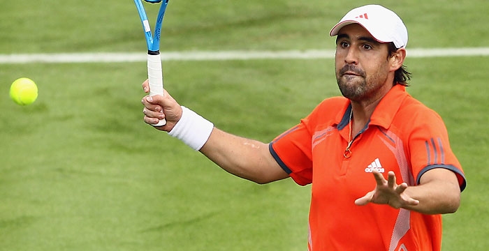 ÎŸ ÎœÎ¬ÏÎºÎ¿Ï‚ Î±ÏÏ‡Î¯Î¶ÎµÎ¹ Ï„Î·Î½ Ï€Î¿ÏÎµÎ¯Î± Ï„Î¿Ï… ÏƒÎµ Ï‡Î¿ÏÏ„Î¬ÏÎ¹Î½Î· ÎµÏ€Î¹Ï†Î¬Î½ÎµÎ¹Î±